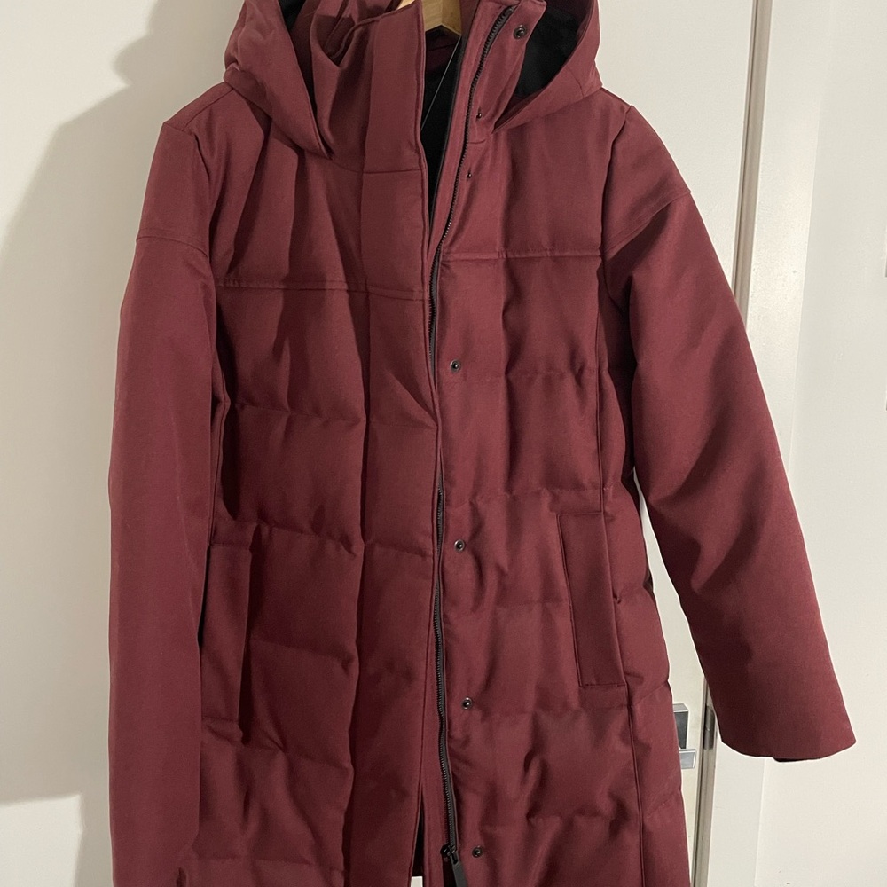 Canada Goose Women's Maroon Puffer Jacket